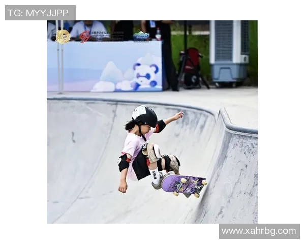 成都滑板精英赛回顾:成都滑板队展现出色力量与技巧的精彩表现 成都滑板精英赛回顾:成都滑板队展现出色力量与技巧的精彩表现