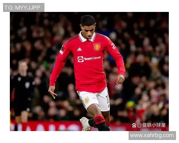 曼联成为欧洲足坛十大俱乐部之一，球迷期待重返巅峰